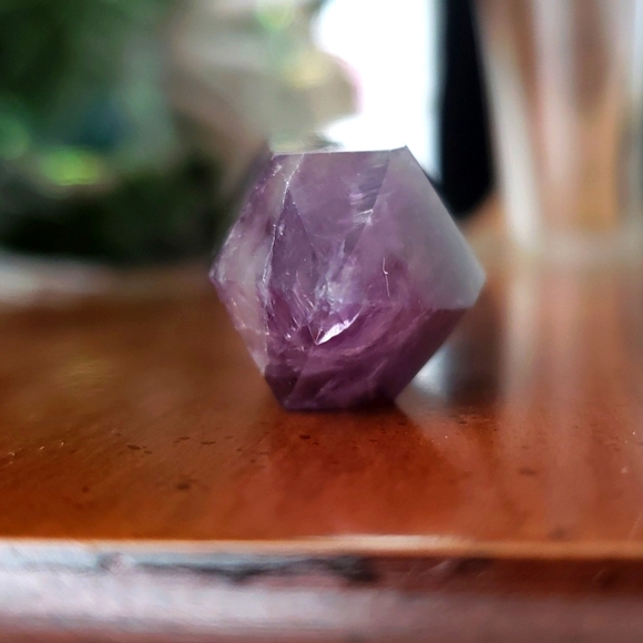 Little amethyst tower pyramid - Picture 6 of 9